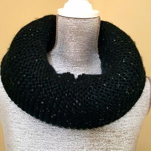 🔮NWT Kate Spade Infinity Scarf